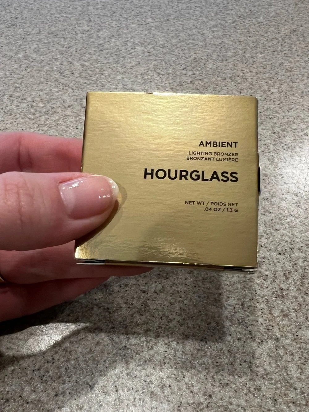 HOURGLASS Mini Ambient Lighting Bronzer - Diffused Bronze Light